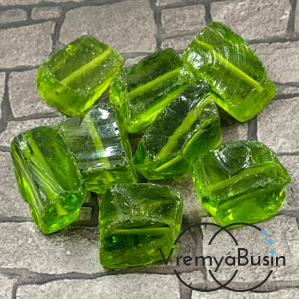 Аква-кварц, крупный необработанный кусочек,  ок. 18-20 мм, цв.   зеленый        (1 шт.)