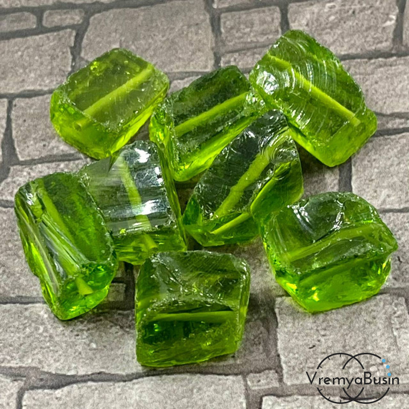 Аква-кварц, крупный необработанный кусочек,  ок. 18-20 мм, цв.   зеленый        (1 шт.)