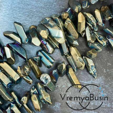 Кварц тонир., мелкие кристаллы, ок. 20-25х7-8 мм, (1/2 нити, ок. 24 шт.)