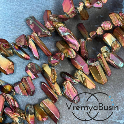 Кварц тонир., мелкие кристаллы, ок. 20-25х7-8 мм, (1/2 нити, ок. 24 шт.)