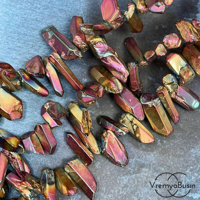 Кварц тонир., мелкие кристаллы, ок. 20-25х7-8 мм, (1/2 нити, ок. 24 шт.)