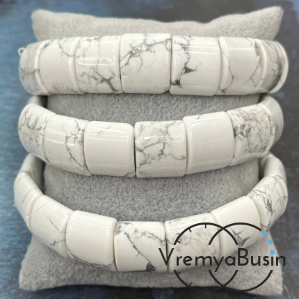 Кахолонг. Бусины гладкие с двумя отверстиями 13х15 мм (17 шт.)