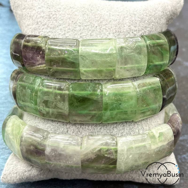 Флюорит. Бусины гладкие с двумя отверстиями 13х15 мм (17 шт.)