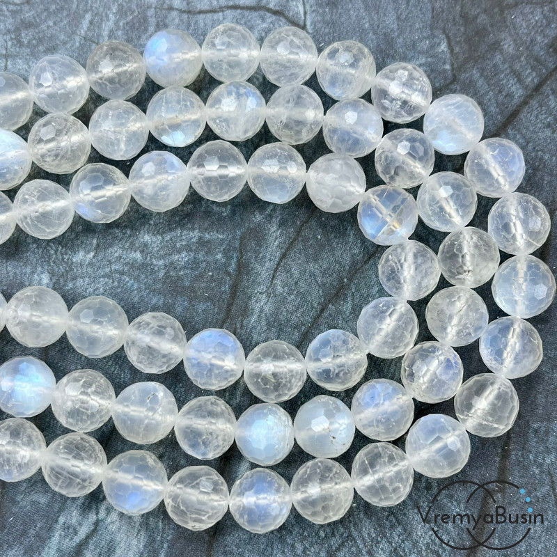 Лунный камень натур., шарик граненый 8 мм (1/2 нити, ок. 24 шт.)