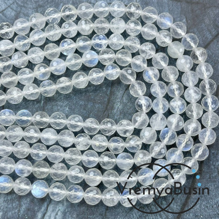 Лунный камень натур., шарик граненый 10 мм (1/2 нити, ок. 19 шт.)