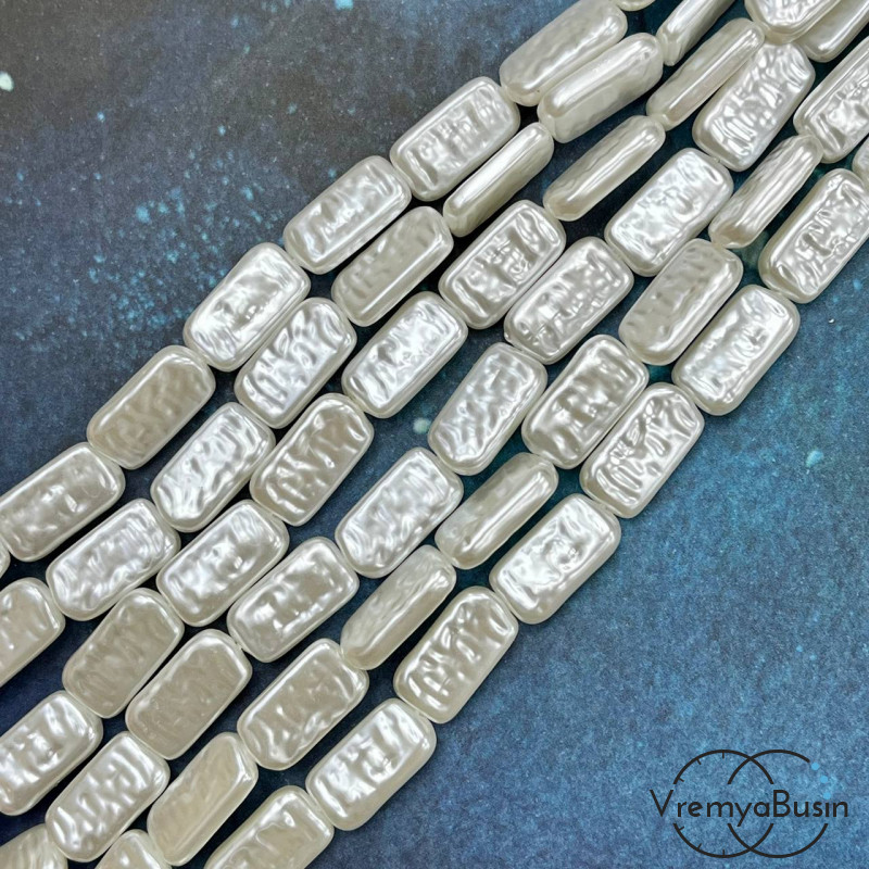 Жемчуг акриловый белый, прямоугольник 9х17х4 мм (нить, ок. 24 шт.)