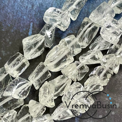 Аква-кварц, необработанный кусочек,  ок. 13-15 мм,  цв.   ПРОЗРАЧНЫЙ    (1/2 нити, ок. 13 шт.)