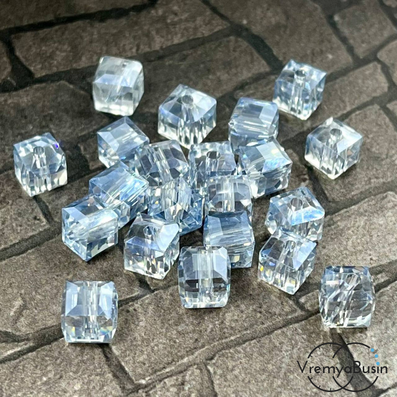 Бусины кубики из граненого стекла, 8 мм   (упак. 10 шт.)