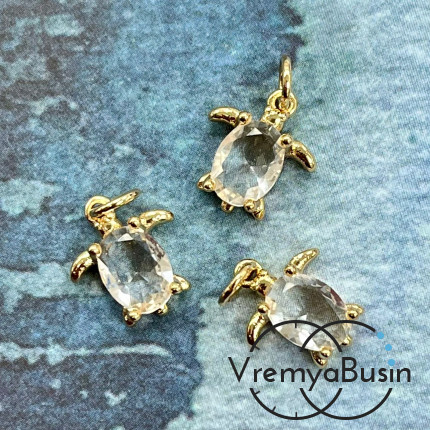 Подвеска  "Черепаха", 13х11 мм, из латуни с позолотой и граненым стеклом (1 шт.)