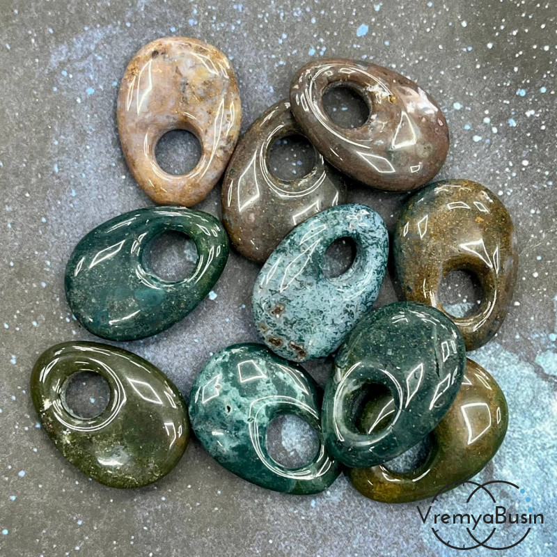 Яшма индийская. Кулон из камня пончик, бублик 18х25х6 мм (1 шт.)