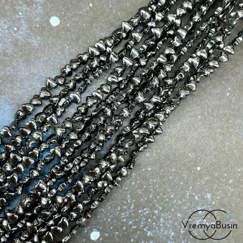 Гематит, сердце плоское 4 мм, цв. черный (1/2 нити, ок. 50 шт.)