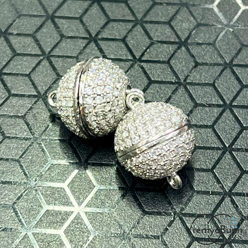 Замок магнитный, шарик 12 мм, латунь с родиевым покрытием и фианитами (1 шт.)