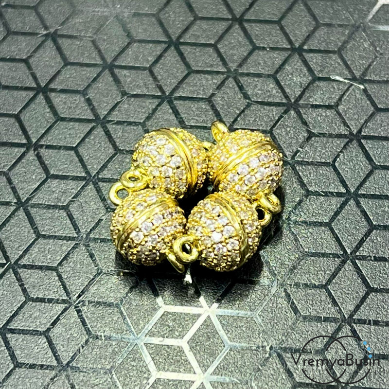 Замок магнитный, шарик 8 мм, латунь с позолотой и фианитами (1 шт.)