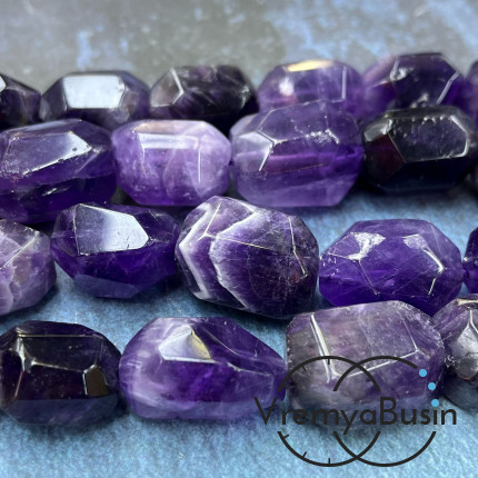 Аметист,   крупные овальные граненые бусины, ок. 20х15 мм  (1/2 нити, ок. 8 шт.)