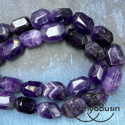 Аметист,   крупные овальные граненые бусины, ок. 20х15 мм  (1/2 нити, ок. 8 шт.)