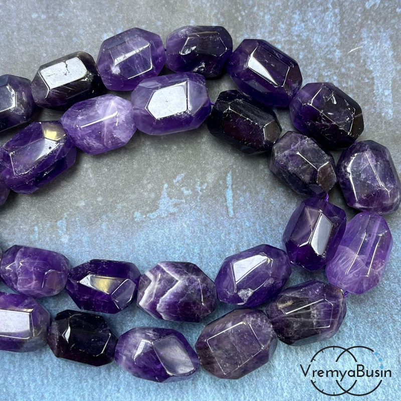 Аметист,   крупные овальные граненые бусины, ок. 20х15 мм  (1/2 нити, ок. 8 шт.)
