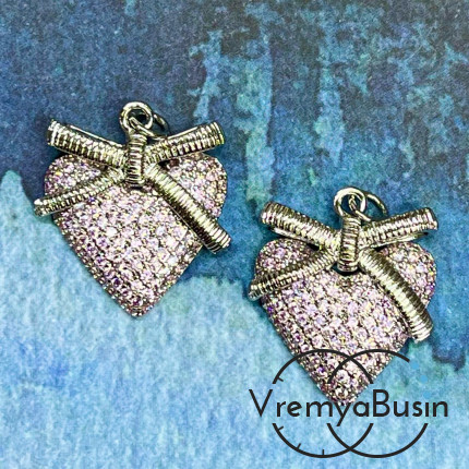 Подвеска  с розовыми фианитами "Сердце с бантиком", 24х20 мм, из латуни с родиевым покрытием (1 шт.)