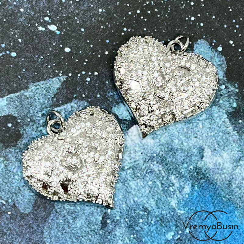 Подвеска «Сердце», 28х23 мм, из латуни с родиевым покрытием и фианитами  (1 шт.)