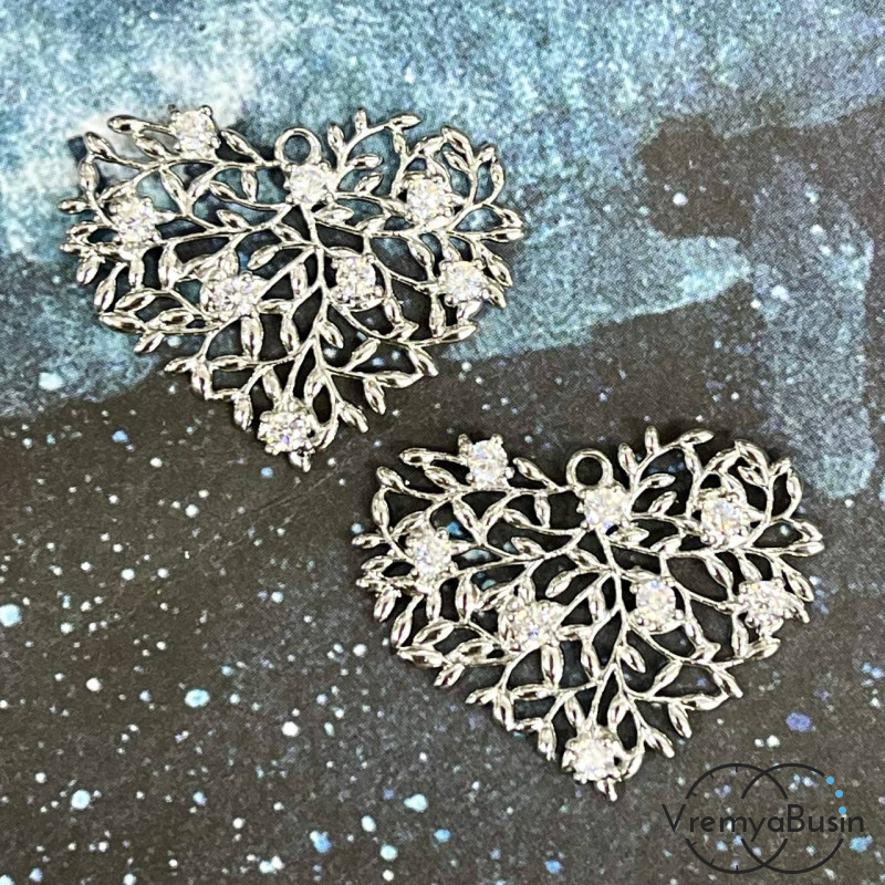 Подвеска «Сердце», 20х26 мм, из латуни с родиевым покрытием и фианитами  (1 шт.)