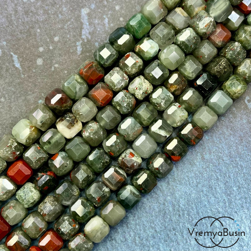 Яшма, кубик ок. 8.5 мм с микроогранкой ювелирн.качества (1/2 нити, ок. 20 шт.)
