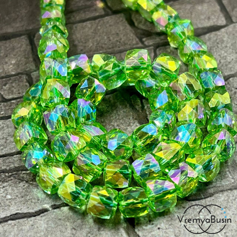 Бусины кубики из граненого стекла с переливом, 6 мм    (упак. 10 шт.)