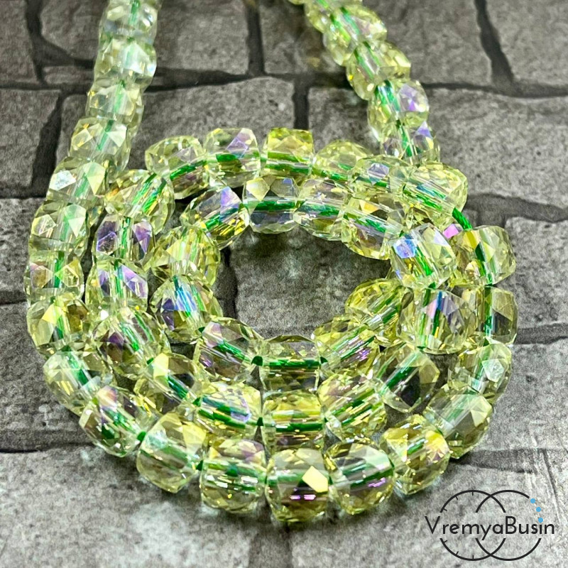 Бусины кубики из граненого стекла с переливом, 6 мм    (упак. 10 шт.)