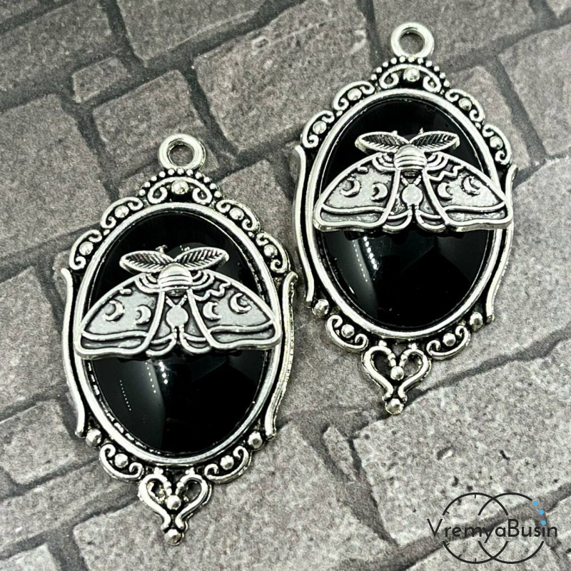 Подвеска в готическом стиле, медальон черный с бабочкой, 24х43 мм (1 шт.)