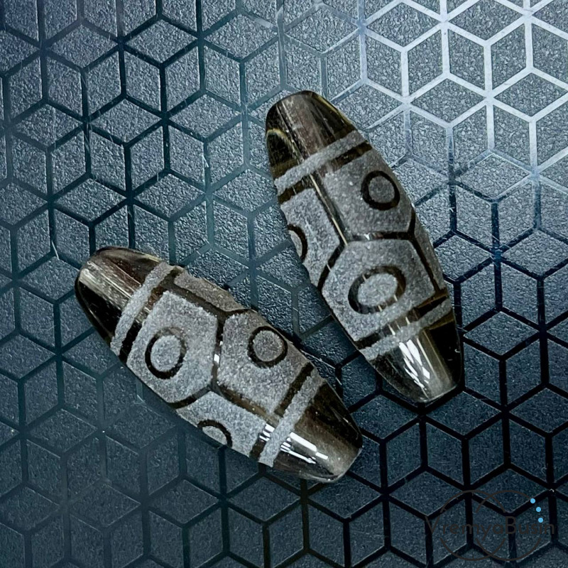 Резная бусина Дзи из раухтопаза, 30х12 мм (1 шт.)