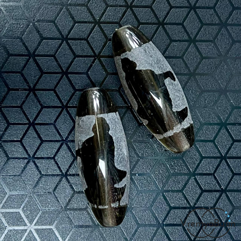 Резная бусина Дзи из раухтопаза "Гуань Инь", 30х12 мм (1 шт.)