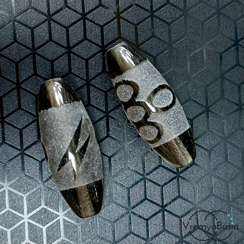 Резная бусина Дзи из раухтопаза "Молния и мистический узел", 30х12 мм (1 шт.)