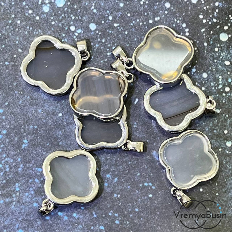 Агат серый. Подвеска клевер в металлической оправе цв. серебро, 16 мм (1 шт.)