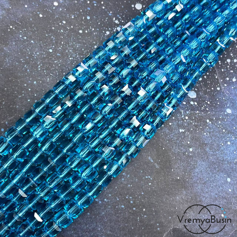 Бусины кубики из граненого стекла, 6 мм, цв. бирюзовый  (1/2 нити, ок. 35 шт.)