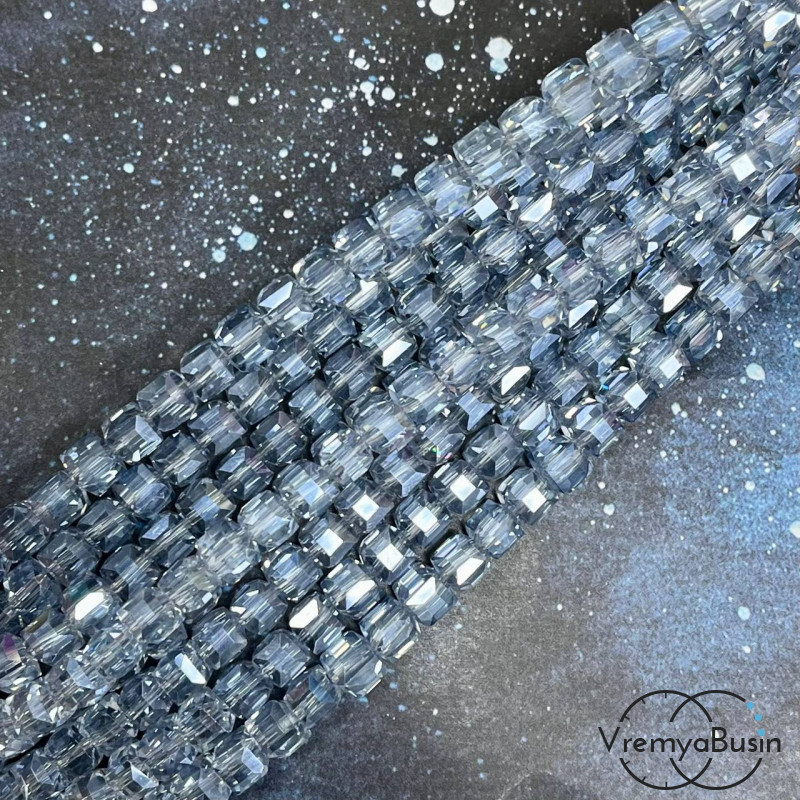 Бусины кубики из граненого стекла, 6 мм, цв. серо-голубой  (1/2 нити, ок. 35 шт.)