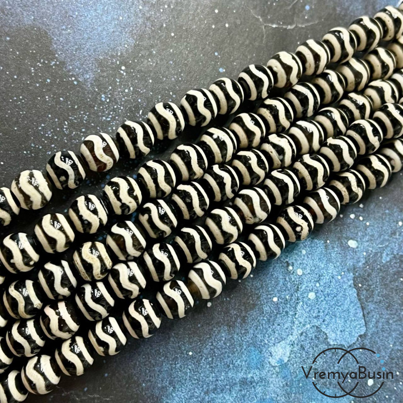 Бусины дзи из агата "Волна", шарик гладкий 8 мм (1/2 нити, ок. 24 шт.)