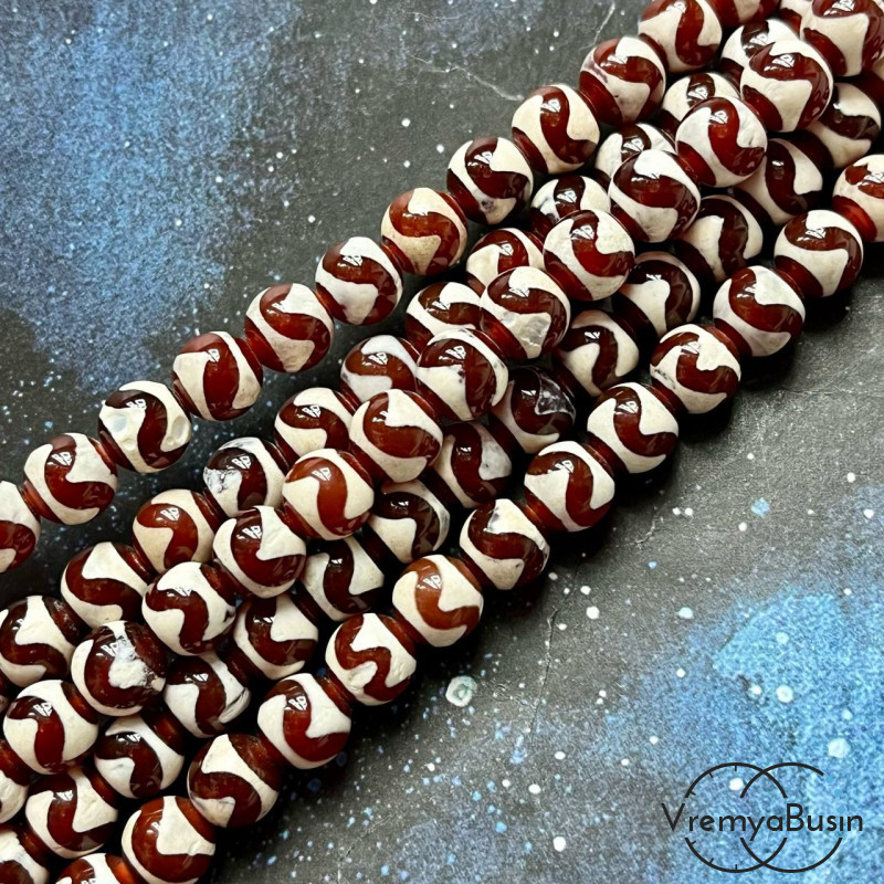 Бусины дзи из сердолика "Зуб тигра", шарик гладкий 8 мм (1/2 нити, ок. 24 шт.)