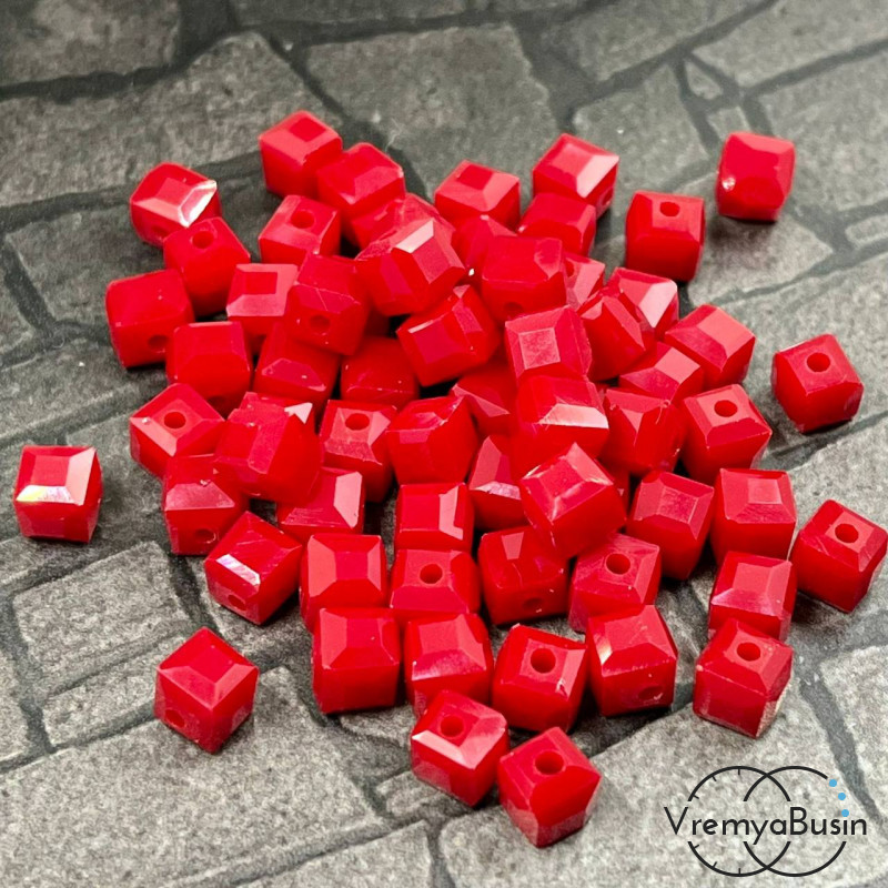 Бусины кубики из граненого стекла, 6 мм    (упак. 10 шт.)