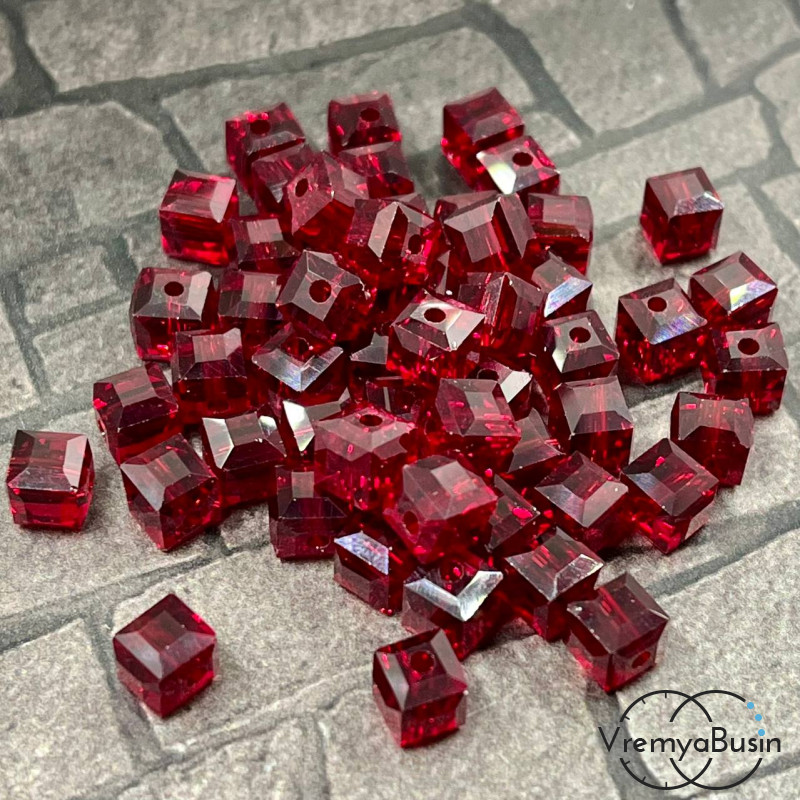 Бусины кубики из граненого стекла, 6 мм, цв. бордовый     (упак. 10 шт.)