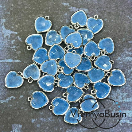 Кварц тонир. под аквамарин.   Подвеска сердце 13 мм в оправе цв. родий (1 шт.)