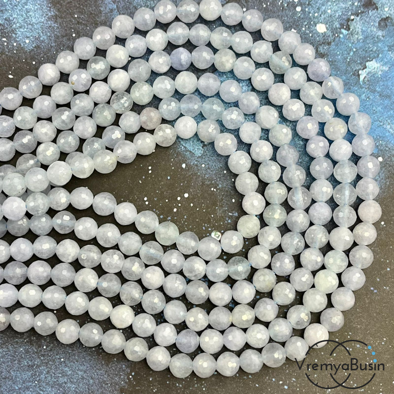 Кварц тонир. под аквамарин, шарик граненый 6 мм (1/2 нити, ок. 32 шт.)
