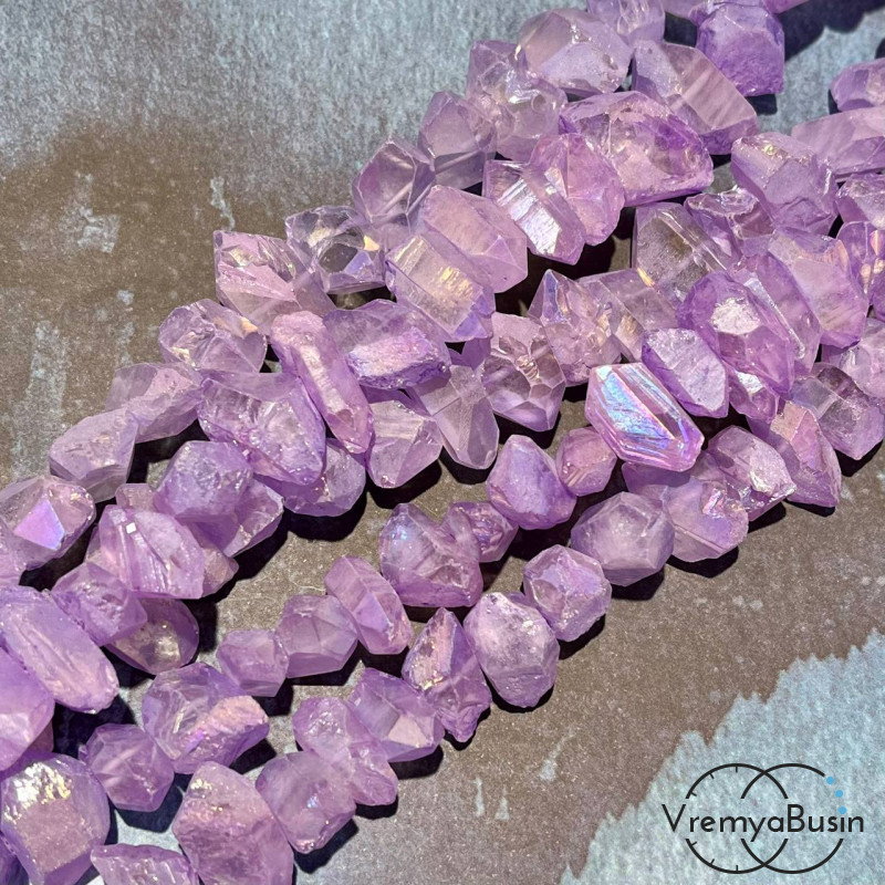 Кварц тонир. матовый, галтовка «кристалл» свободной огранки (1/2 нити, ок. 18 шт.) Кварц тонир. матовый, галтовка «кристалл» свободной огранки (1/2 нити, ок. 18 шт.)