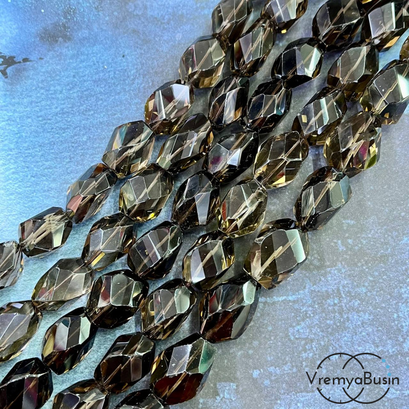 Раухтопаз, крупная галтовка с гранями ок. 15х20 мм (1/2 нити, ок. 10 шт.)