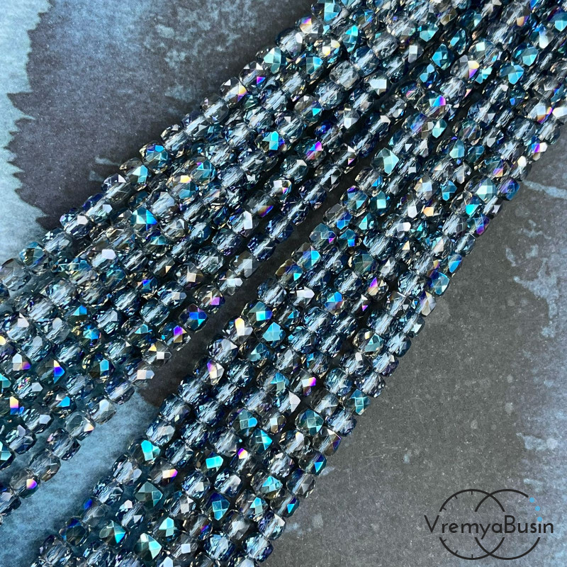 Бусины кубики из граненого стекла, 5 мм  (1/2 нити, ок. 45 шт.)