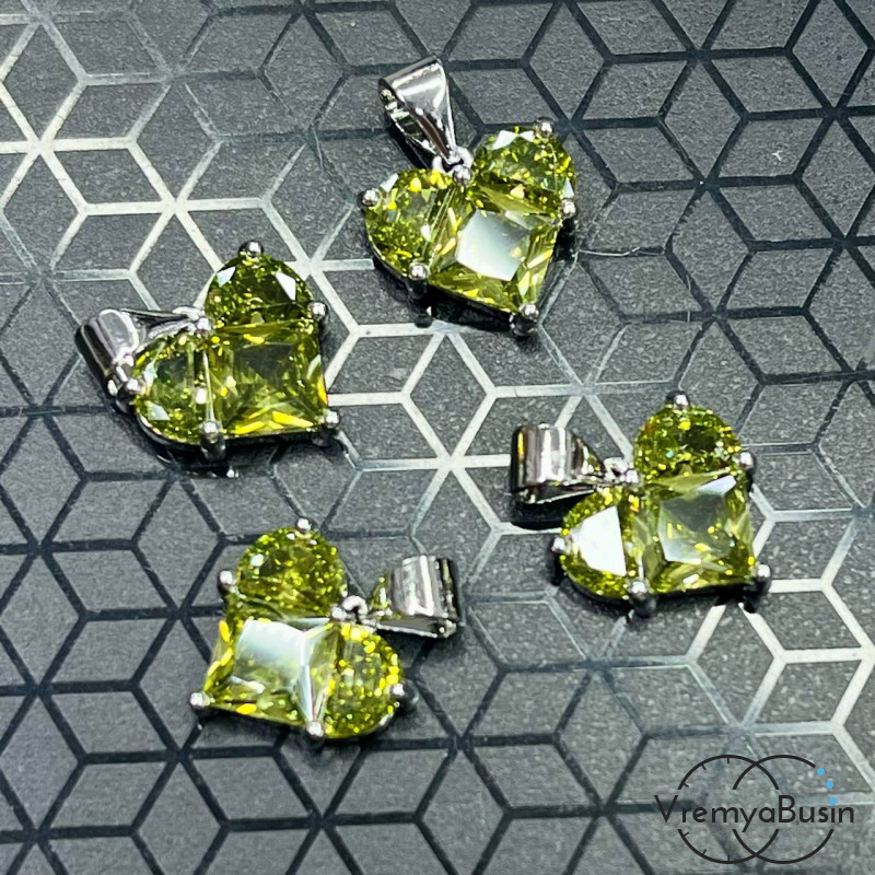 Подвеска с фианитами, сердце 12 мм, латунь с родиевым покрытием  (1 шт.)