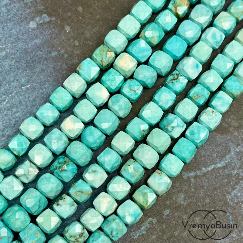 Турквенит, кубик с ювелирной огранкой,     7х7  мм (1/2 нити, ок.   28    шт.)