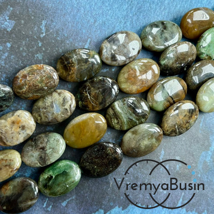 Яшма, бусины овальные плоские ок. 18х25 мм (нить, ок. 16 шт.)