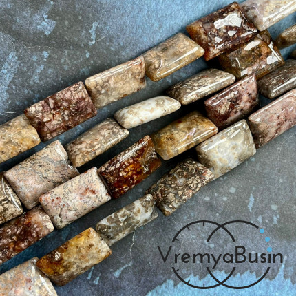 Яшма, бусины плоские прямоугольники ок. 12х20 мм (нить, ок. 20 шт.)