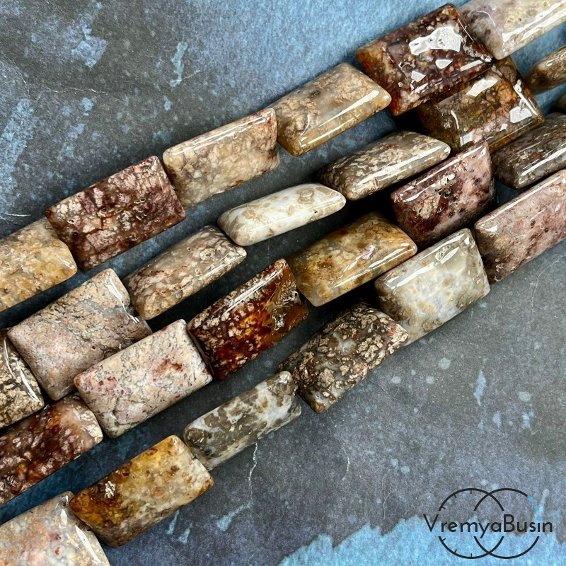 Яшма, бусины плоские прямоугольники ок. 12х20 мм (нить, ок. 20 шт.)