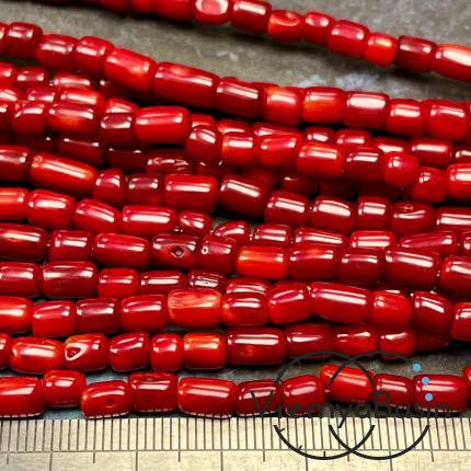 Коралл натуральный, бусины трубочки ок. 5х4-6 мм, цв. красный (нить, ок. 40 см.)