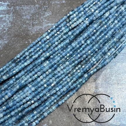 Аквамарин, мелкие кубики с ювелирной огранкой, 3 мм (нить, ок. 40 см.)