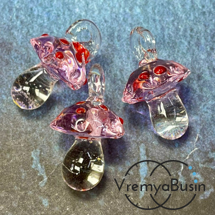 Подвеска из стекла лэмпворк "Грибок", ок. 25х15 мм (1 шт.)